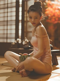 Single horsetail white tender girl crisp breast fengyun figure sexy hot photo(18)